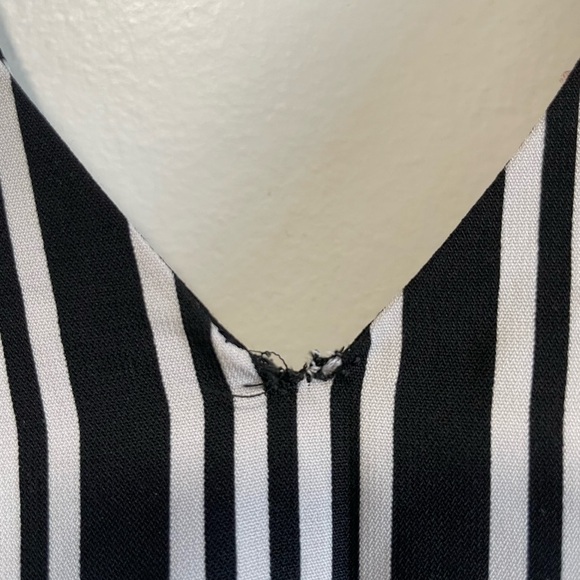 Forever 21 Black & White Polyester Striped Shift Dress - Picture 6 of 10